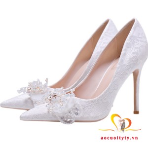 Giày cưới cao gót màu trắng