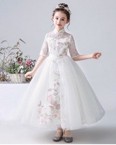 Váy phù dâu nhí công chúa màu trắng hoa